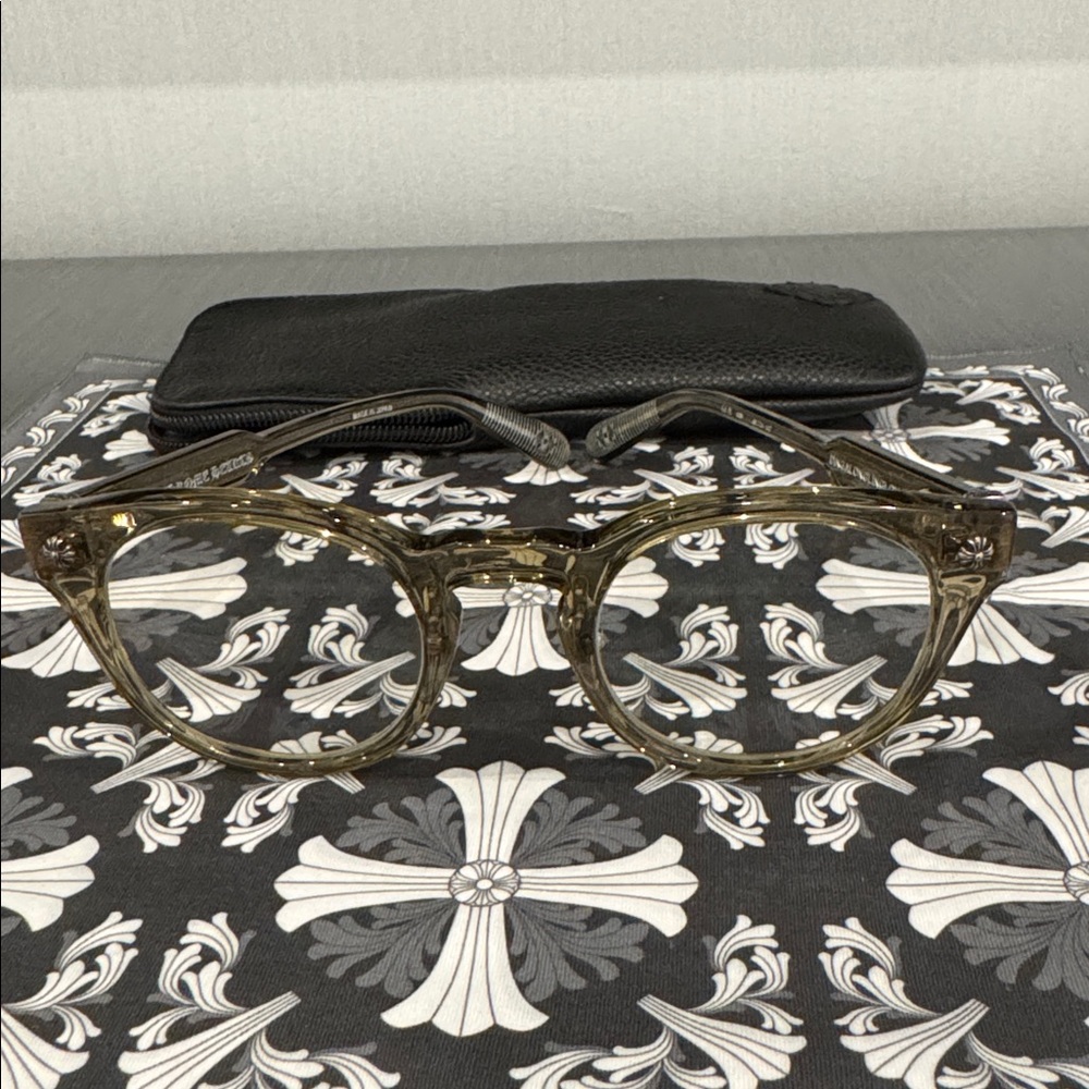 Stylish Brown Round Glasses